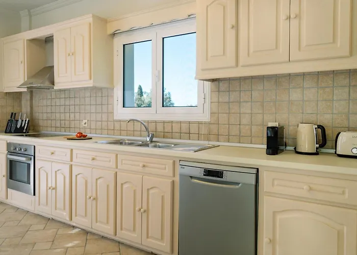 Mila With Private Pool By Olivestone Village *